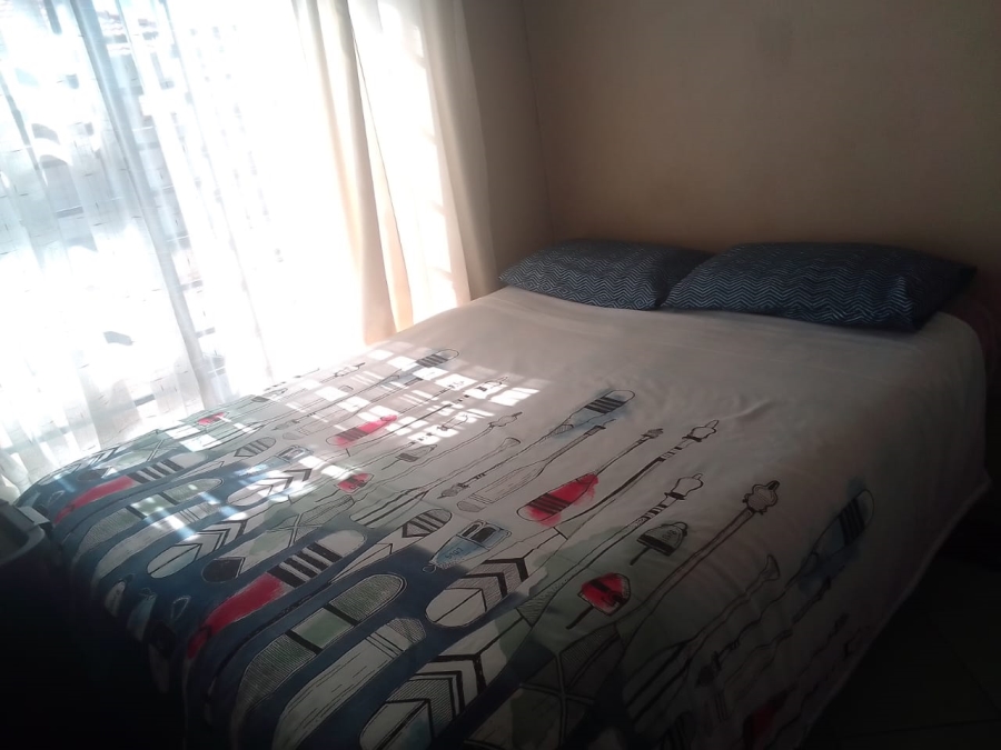 3 Bedroom Property for Sale in Azaadville Gardens Gauteng