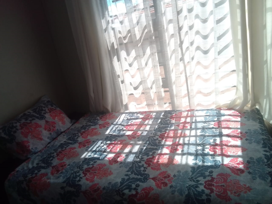 3 Bedroom Property for Sale in Azaadville Gardens Gauteng