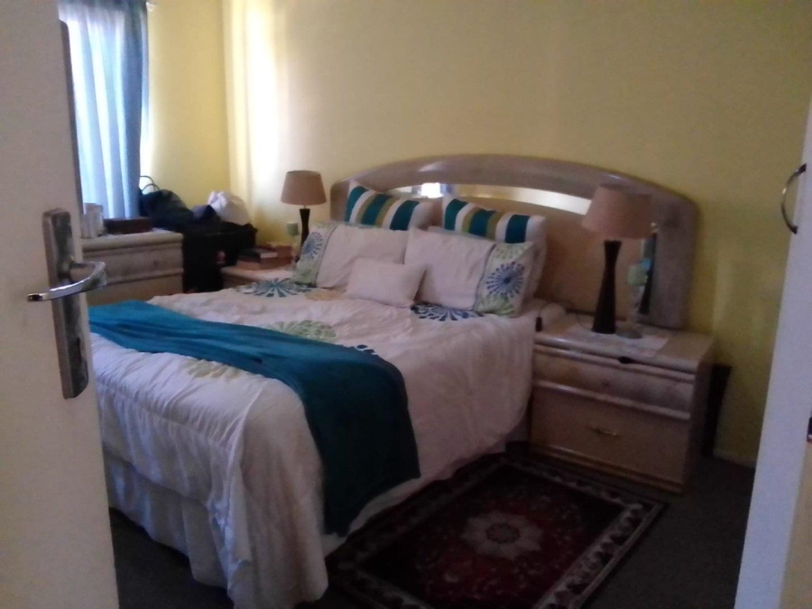 2 Bedroom Property for Sale in Wentworth Park Gauteng
