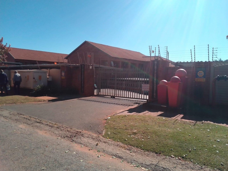 2 Bedroom Property for Sale in Wentworth Park Gauteng