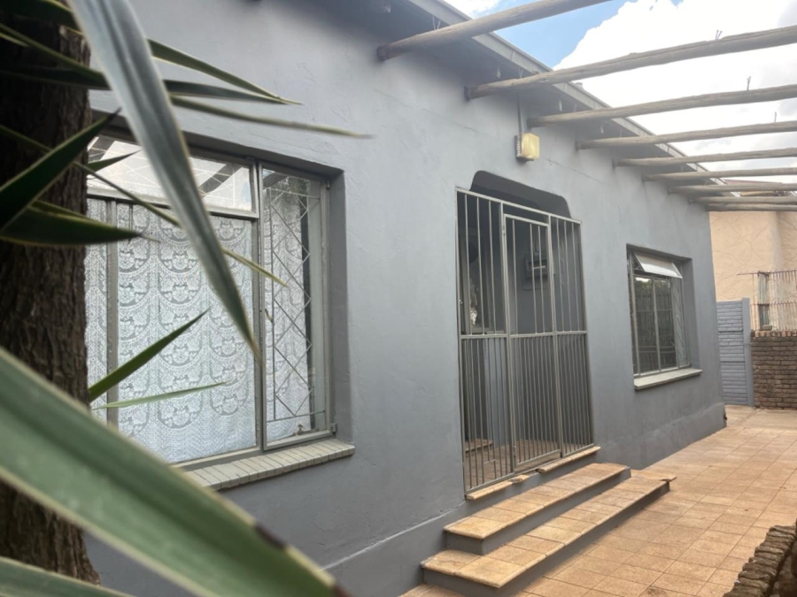 6 Bedroom Property for Sale in Randgate Gauteng