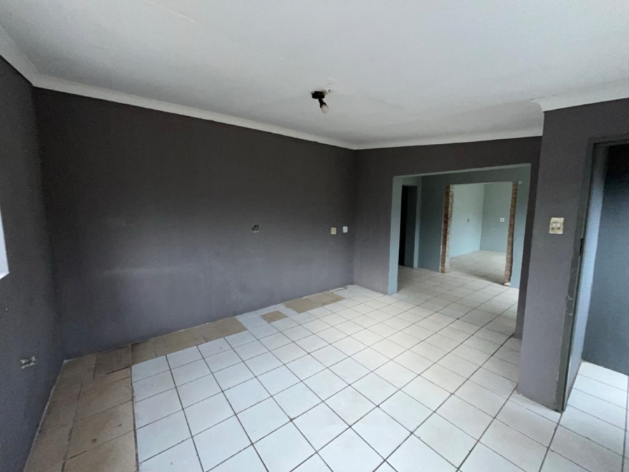 6 Bedroom Property for Sale in Randgate Gauteng