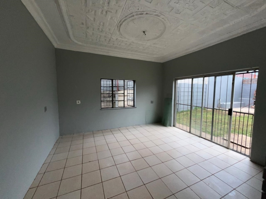 6 Bedroom Property for Sale in Randgate Gauteng