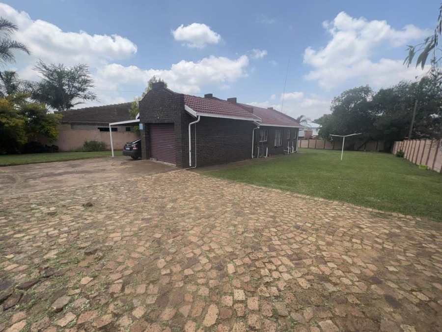 2 Bedroom Property for Sale in Greenhills Ext 3 Gauteng