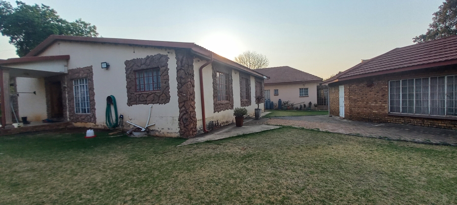 3 Bedroom Property for Sale in Bredell Gauteng