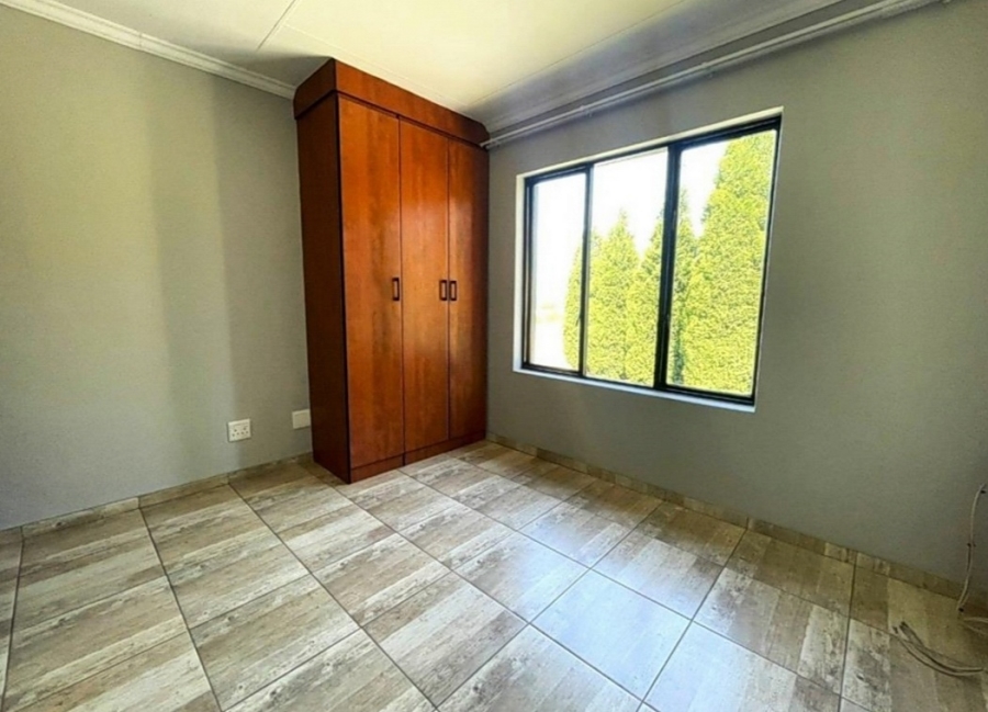 3 Bedroom Property for Sale in Thatchfield Estate Gauteng