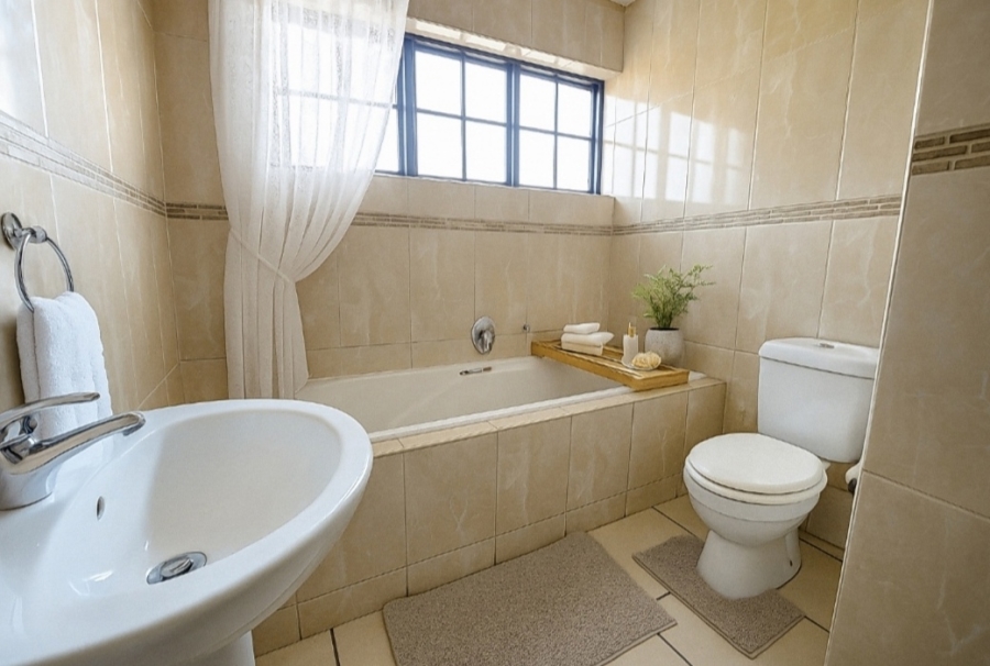 3 Bedroom Property for Sale in Thatchfield Estate Gauteng