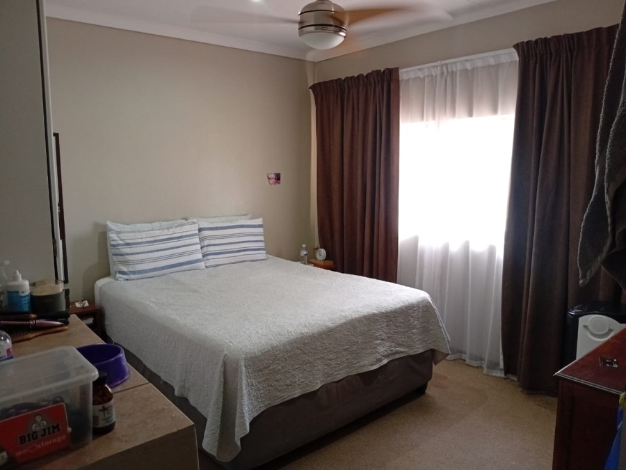 To Let 2 Bedroom Property for Rent in Die Wilgers Gauteng