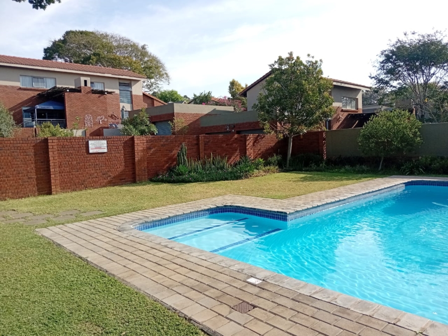 To Let 2 Bedroom Property for Rent in Die Wilgers Gauteng