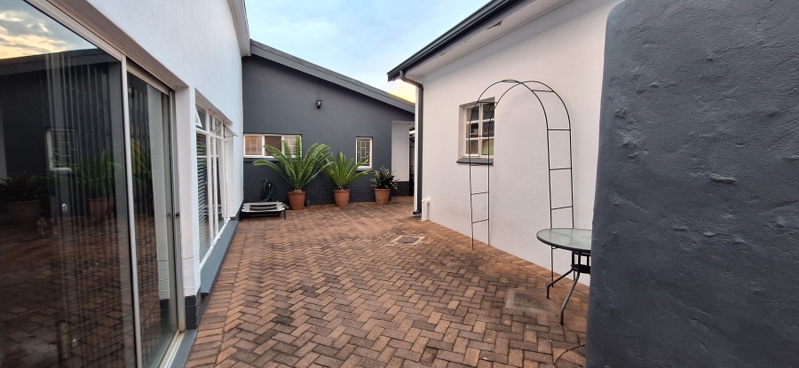 3 Bedroom Property for Sale in Rietfontein Gauteng