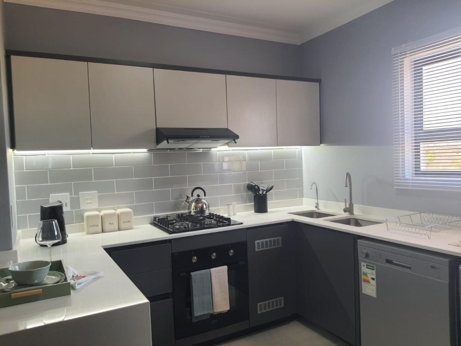 3 Bedroom Property for Sale in Glen Austin Gauteng