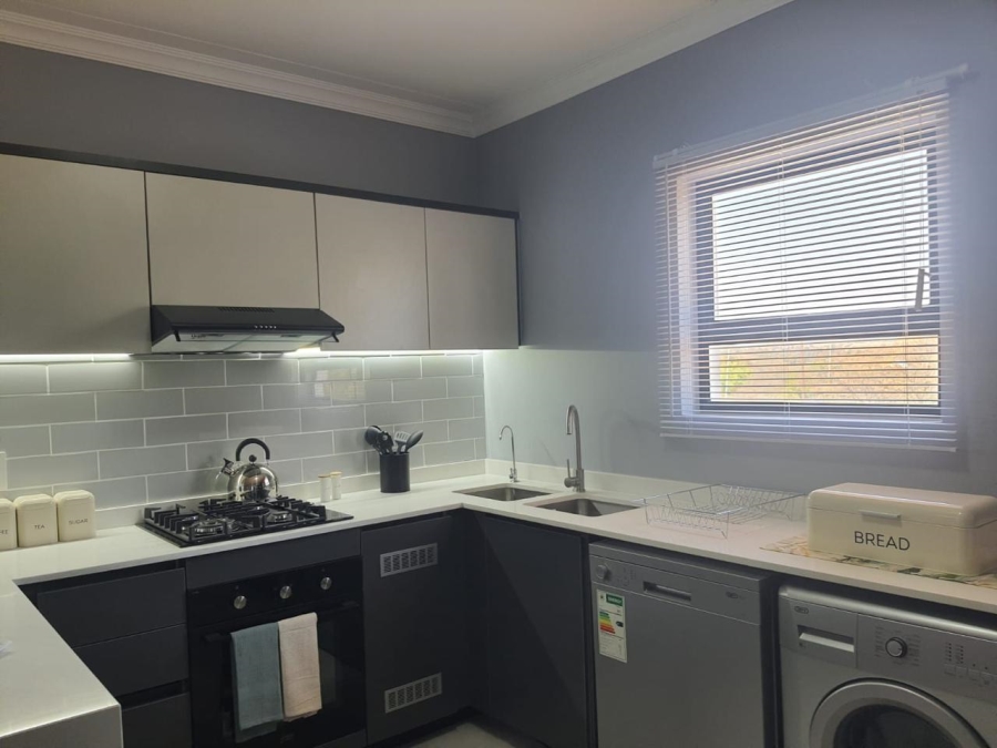 3 Bedroom Property for Sale in Glen Austin Gauteng