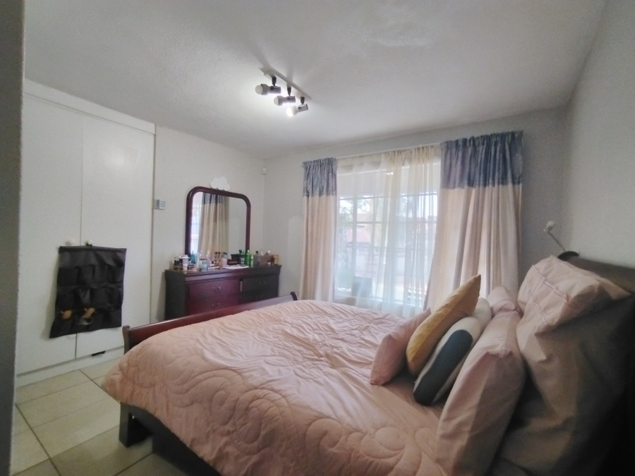 2 Bedroom Property for Sale in Monument Park Gauteng
