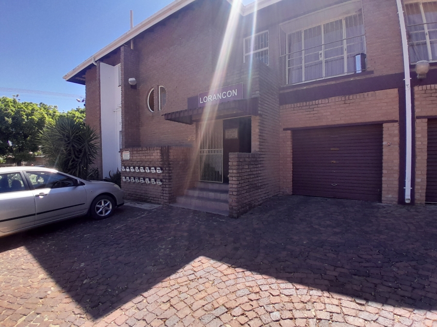 2 Bedroom Property for Sale in Greenhills Gauteng