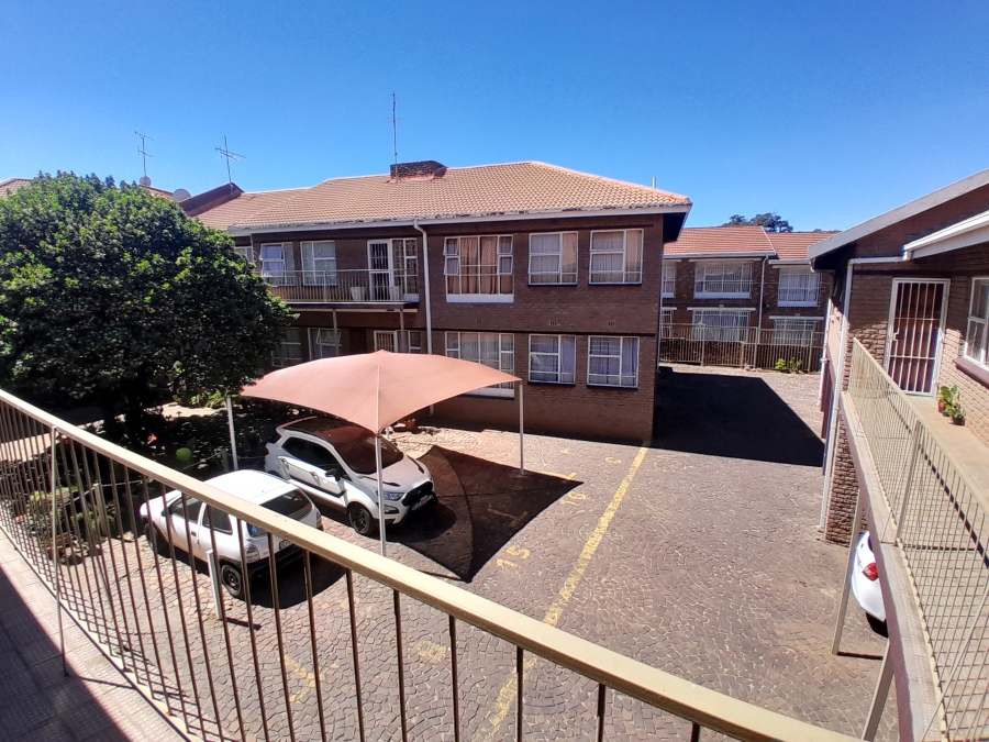 2 Bedroom Property for Sale in Greenhills Gauteng