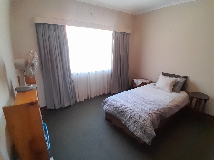 2 Bedroom Property for Sale in Greenhills Gauteng