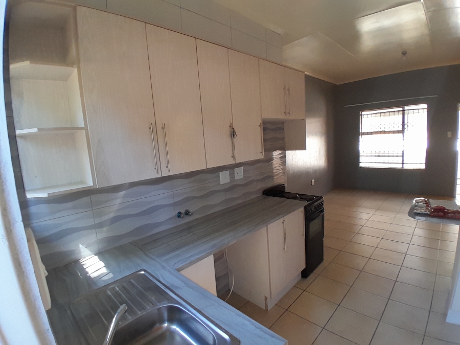 3 Bedroom Property for Sale in Greenhills Gauteng