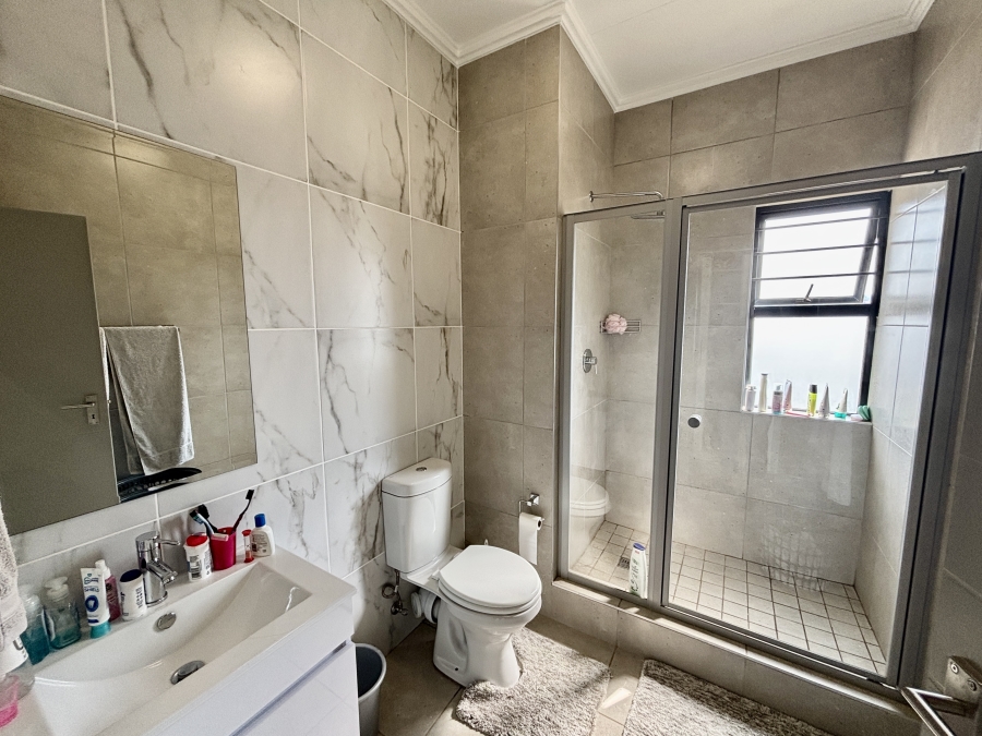 2 Bedroom Property for Sale in Barbeque Downs Gauteng