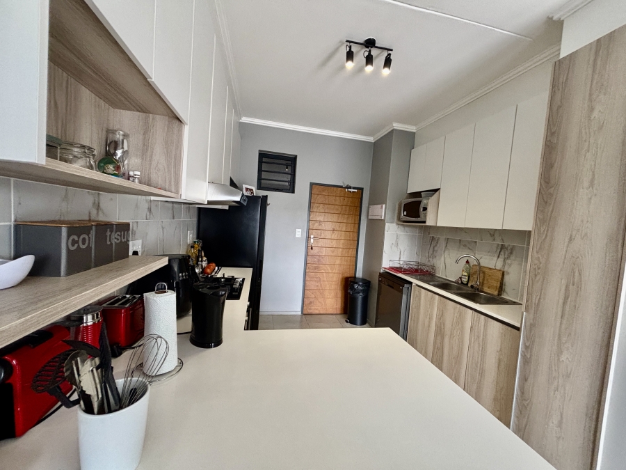 2 Bedroom Property for Sale in Barbeque Downs Gauteng