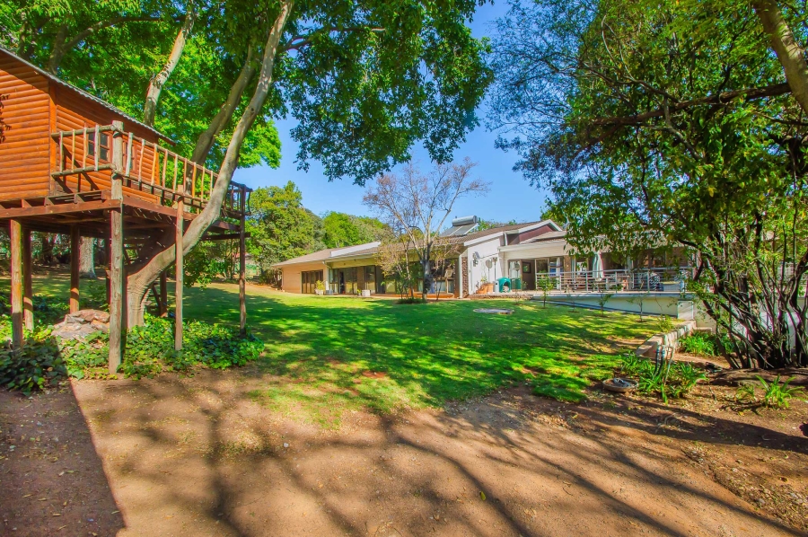 5 Bedroom Property for Sale in Bryanston Gauteng