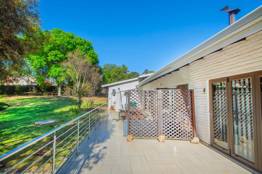5 Bedroom Property for Sale in Bryanston Gauteng