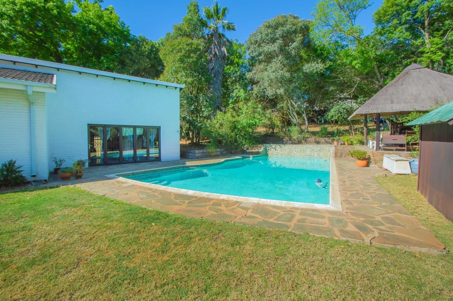 5 Bedroom Property for Sale in Bryanston Gauteng