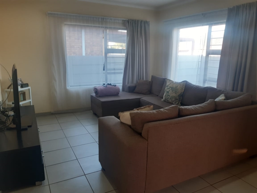 To Let 3 Bedroom Property for Rent in Bredell Gauteng