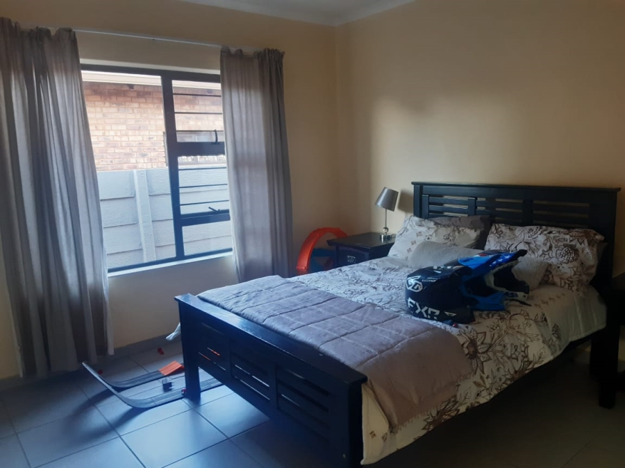 To Let 3 Bedroom Property for Rent in Bredell Gauteng