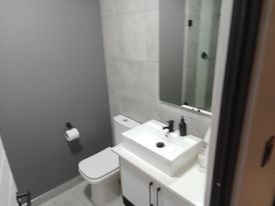 2 Bedroom Property for Sale in Brooklyn Gauteng