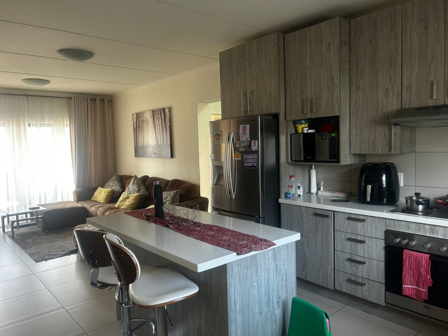 2 Bedroom Property for Sale in Carlswald Gauteng