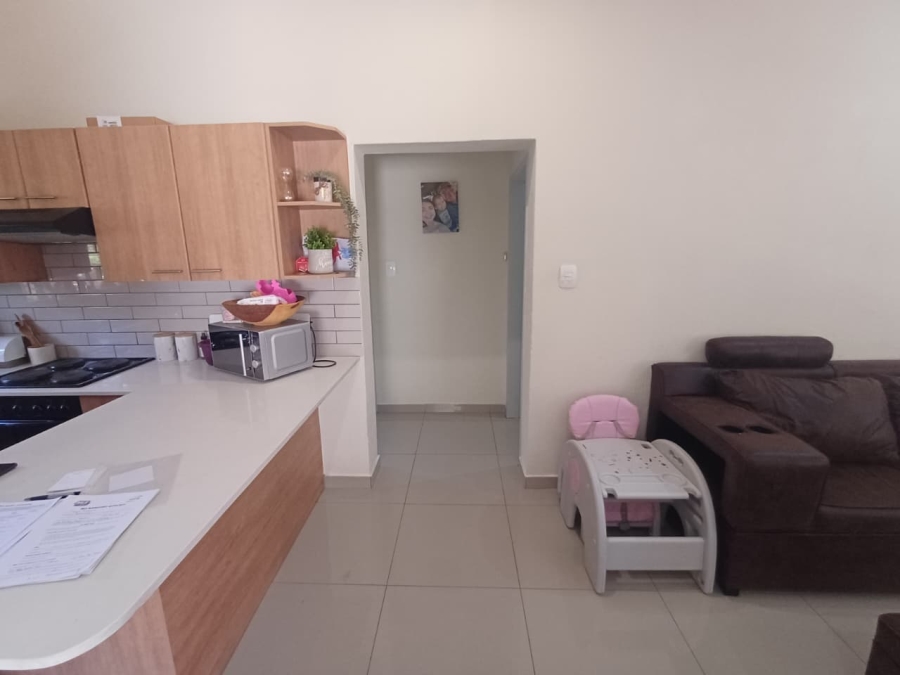 2 Bedroom Property for Sale in Noordheuwel Gauteng