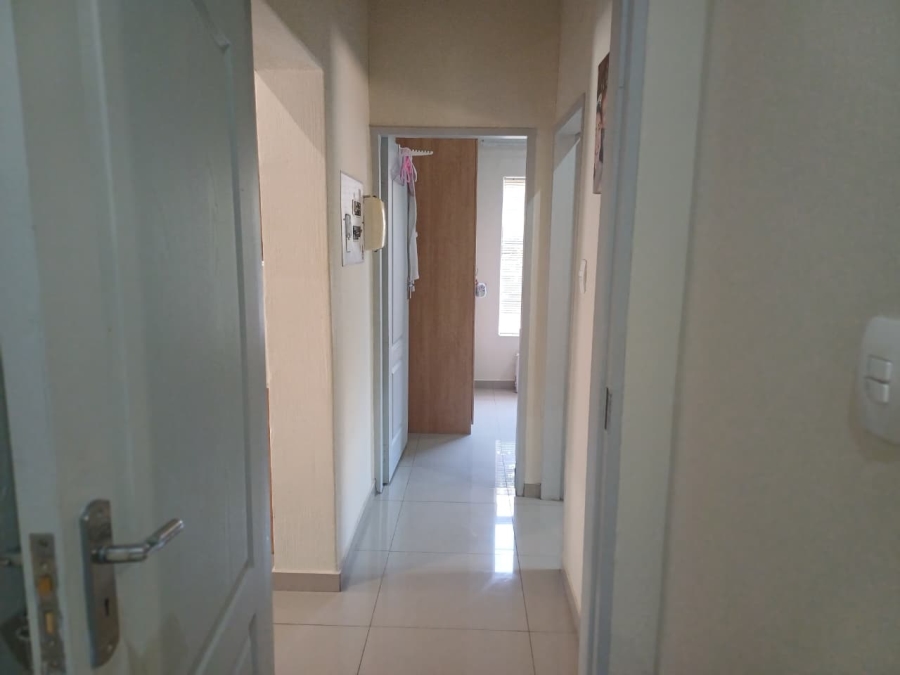 2 Bedroom Property for Sale in Noordheuwel Gauteng