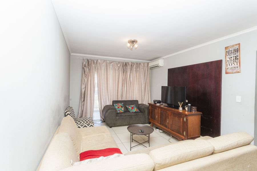 To Let 2 Bedroom Property for Rent in Noordwyk Gauteng