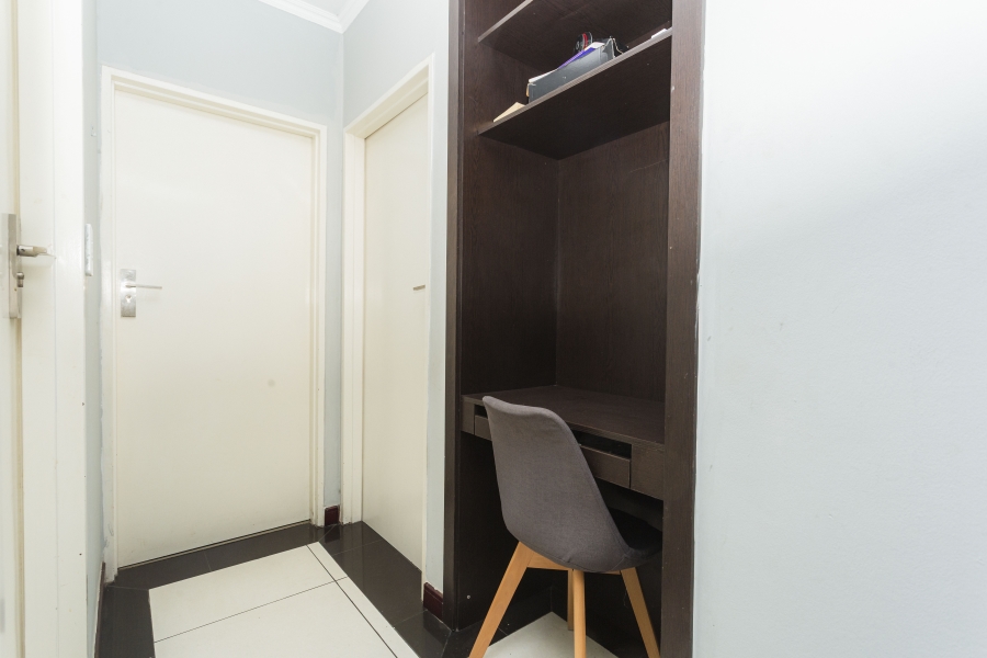 To Let 2 Bedroom Property for Rent in Noordwyk Gauteng