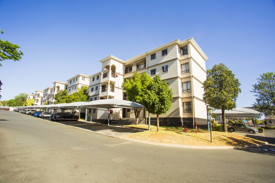 To Let 2 Bedroom Property for Rent in Noordwyk Gauteng