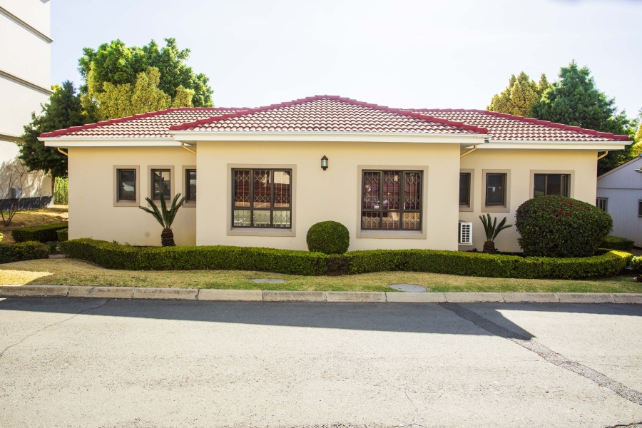 To Let 2 Bedroom Property for Rent in Noordwyk Gauteng