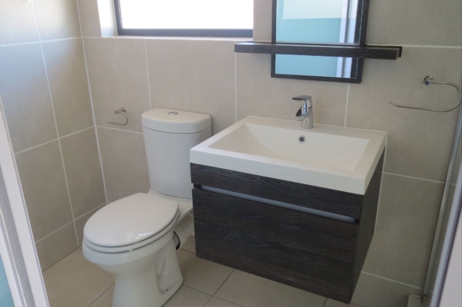 To Let 1 Bedroom Property for Rent in Modderfontein Gauteng