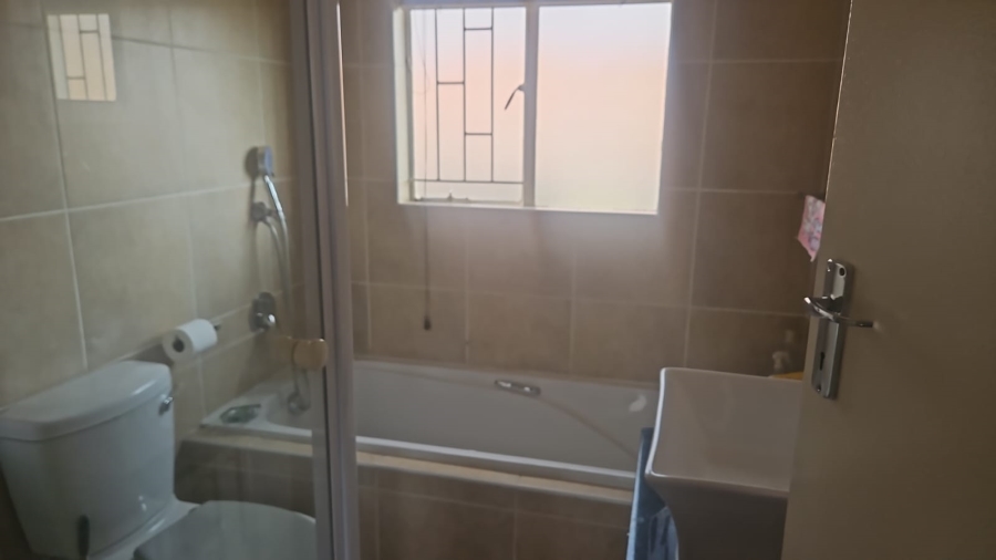 4 Bedroom Property for Sale in North Riding AH Gauteng