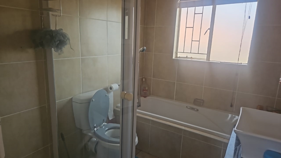 4 Bedroom Property for Sale in North Riding AH Gauteng