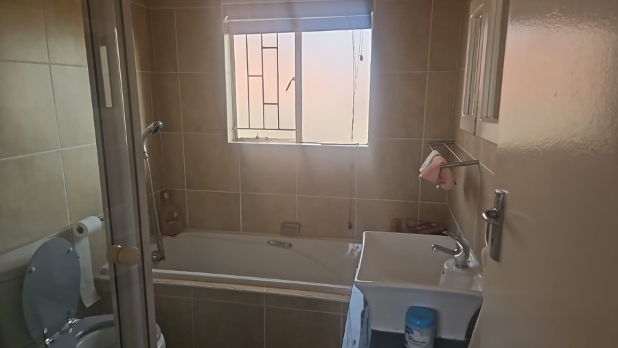 4 Bedroom Property for Sale in North Riding AH Gauteng