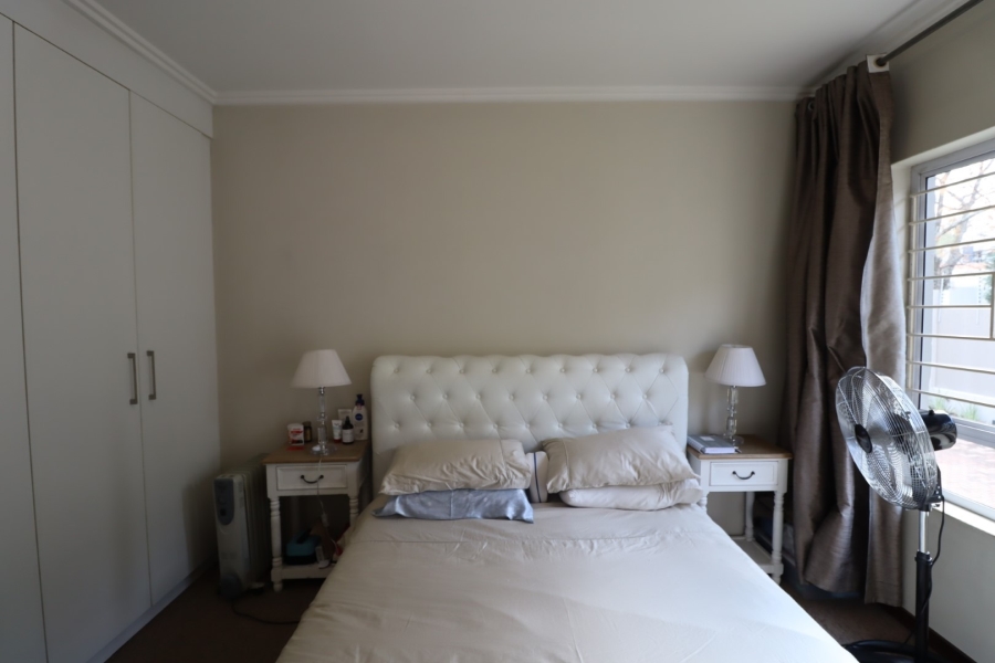 2 Bedroom Property for Sale in Bryanston Gauteng