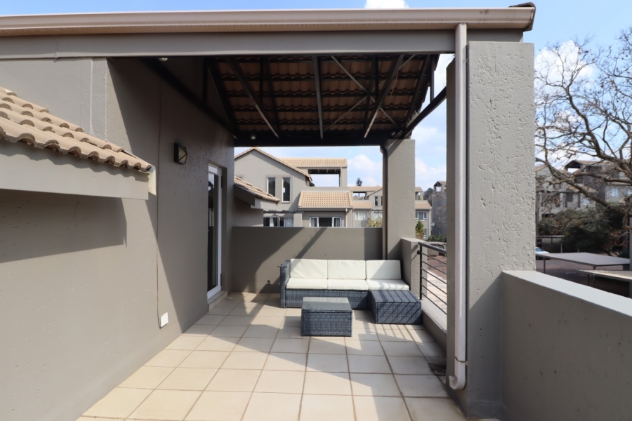 2 Bedroom Property for Sale in Bryanston Gauteng