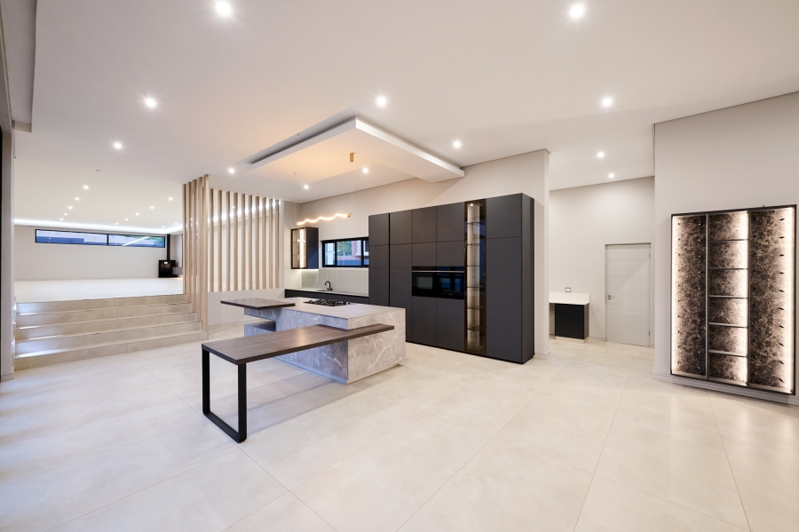 5 Bedroom Property for Sale in Waterfall Country Estate Gauteng