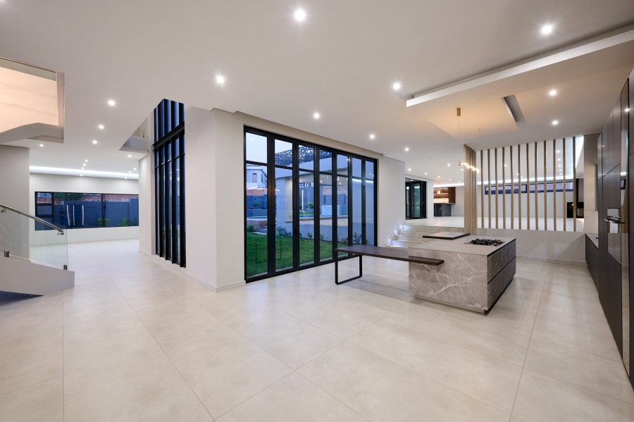 5 Bedroom Property for Sale in Waterfall Country Estate Gauteng