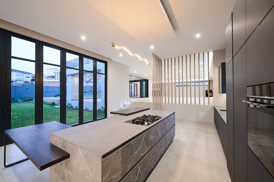 5 Bedroom Property for Sale in Waterfall Country Estate Gauteng
