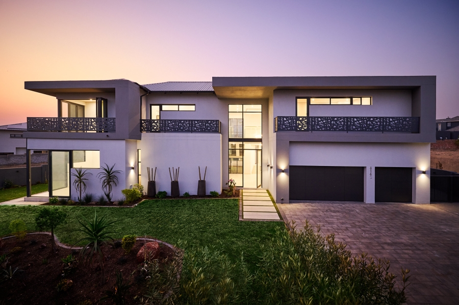 5 Bedroom Property for Sale in Waterfall Country Estate Gauteng