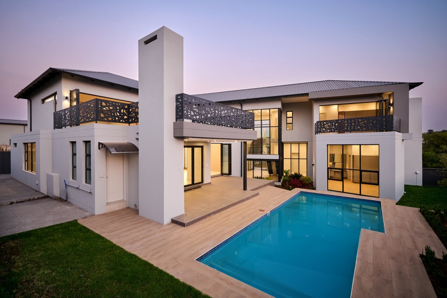5 Bedroom Property for Sale in Waterfall Country Estate Gauteng