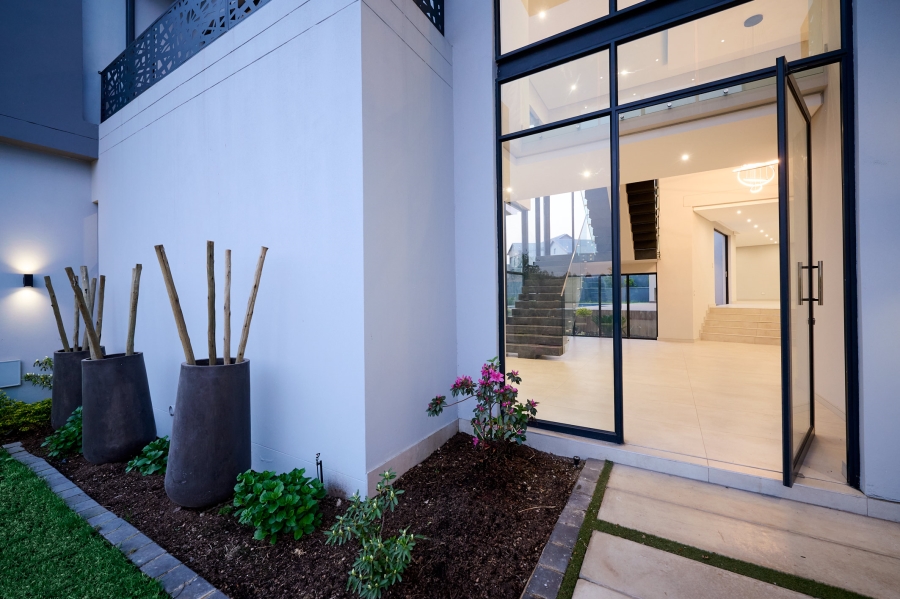 5 Bedroom Property for Sale in Waterfall Country Estate Gauteng