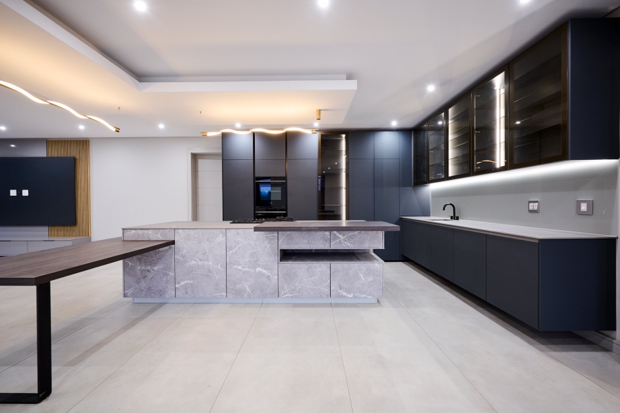 5 Bedroom Property for Sale in Waterfall Country Estate Gauteng