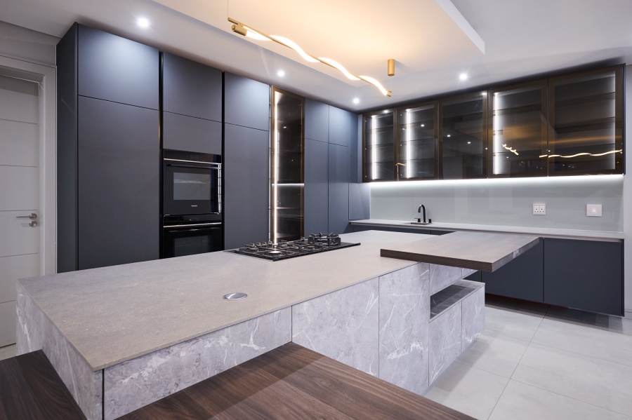 5 Bedroom Property for Sale in Waterfall Country Estate Gauteng
